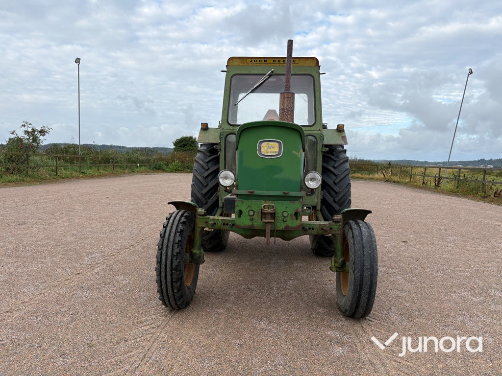 Veterantraktor John Deere 2120