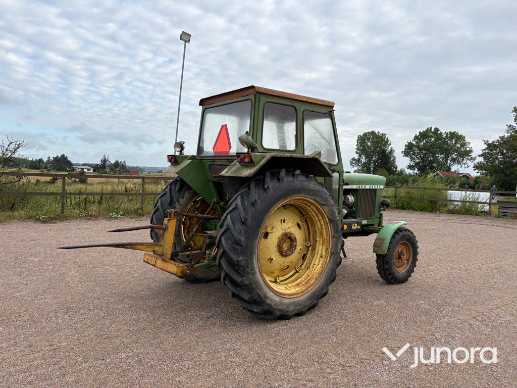 Veterantraktor John Deere 2120