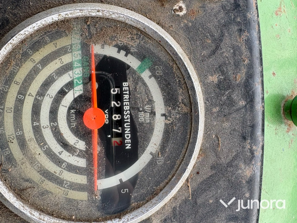 Veterantraktor John Deere 2120