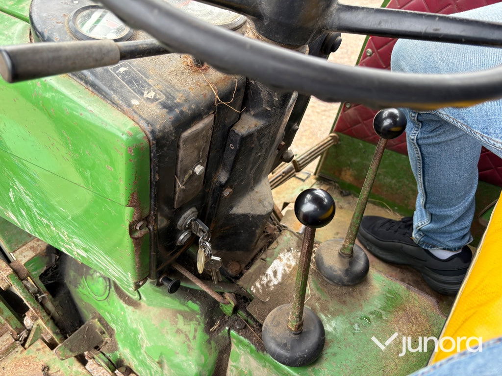 Veterantraktor John Deere 2120