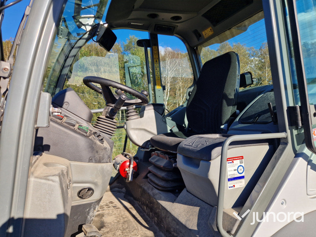 Hjullastare + Vikplog - Kramer 8115, Holms PVL240C