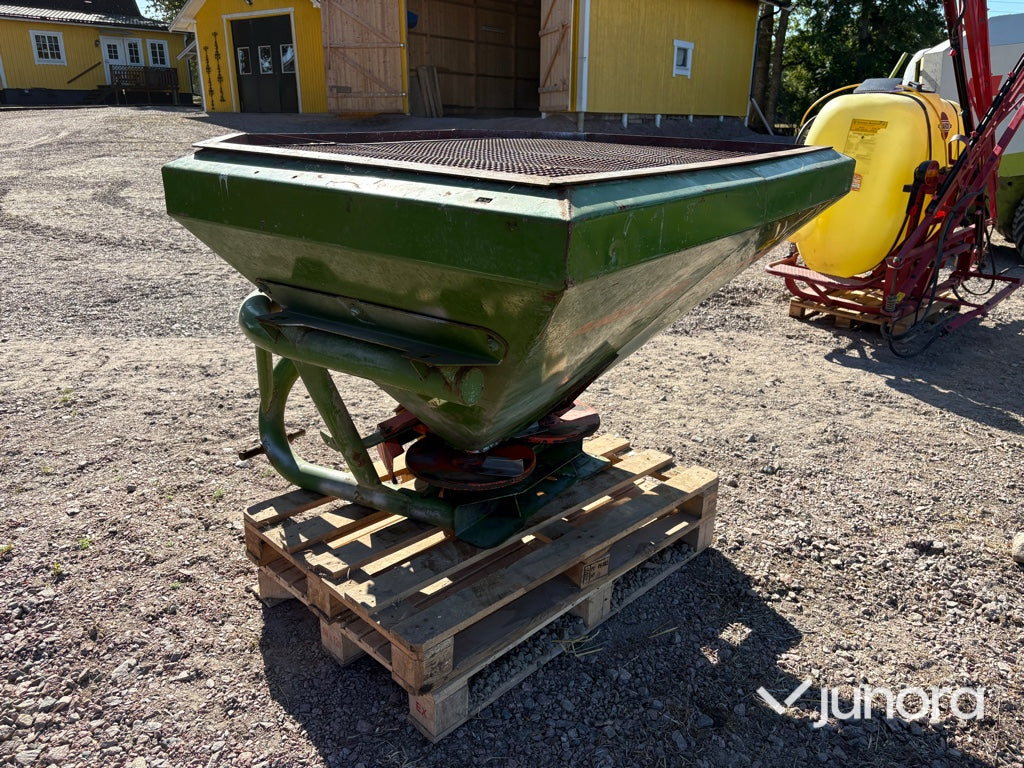 Gödningsspridare Amazone ZA-F 803
