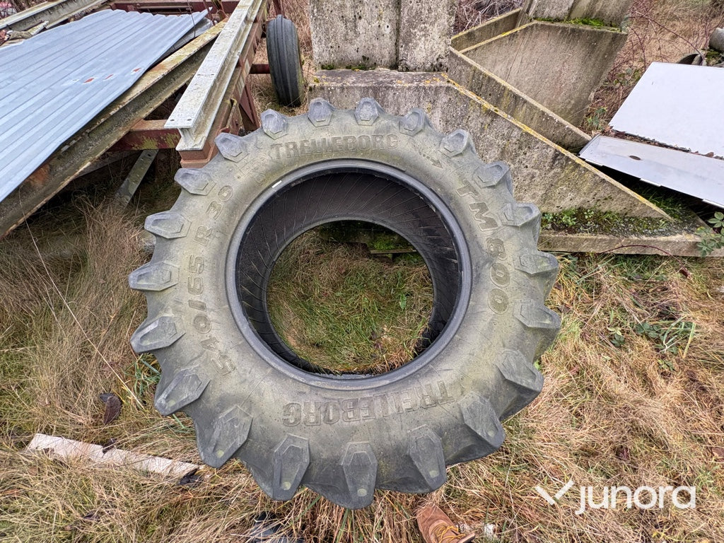 Traktordäck - Trelleborg 540/65 R30 TM 800
