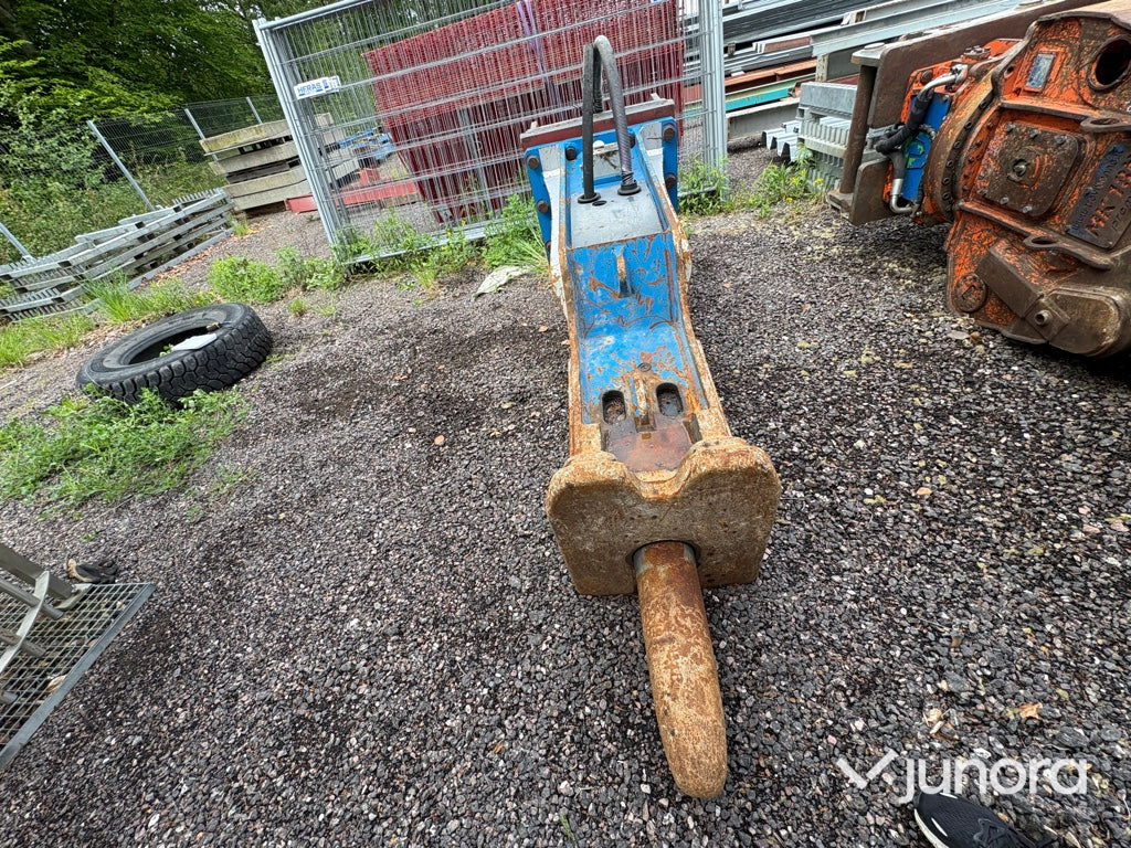 Hydraulisk betonghammare - Okada, 3600