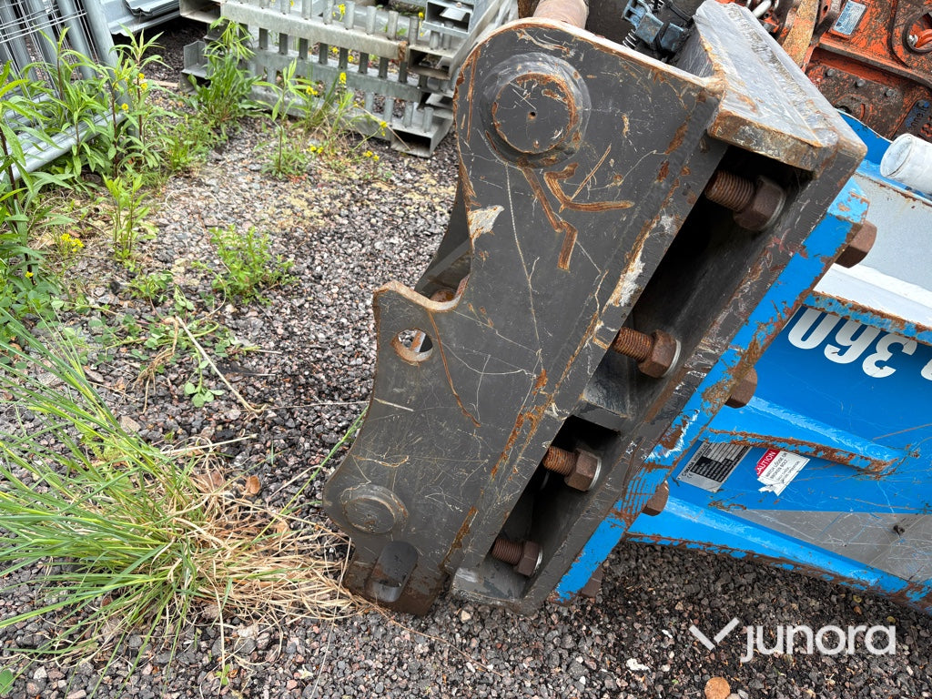 Hydraulisk betonghammare - Okada, 3600