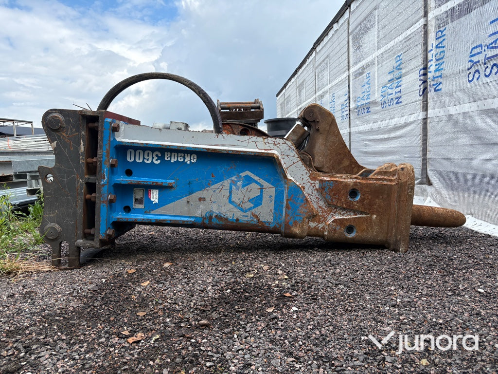 Hydraulisk betonghammare - Okada, 3600