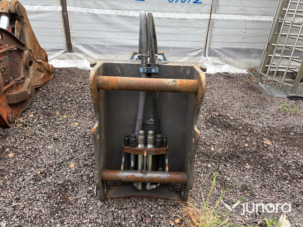 Hydraulisk betonghammare - Okada, 3600