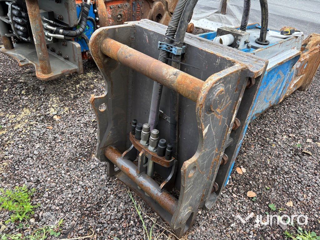 Hydraulisk betonghammare - Okada, 3600