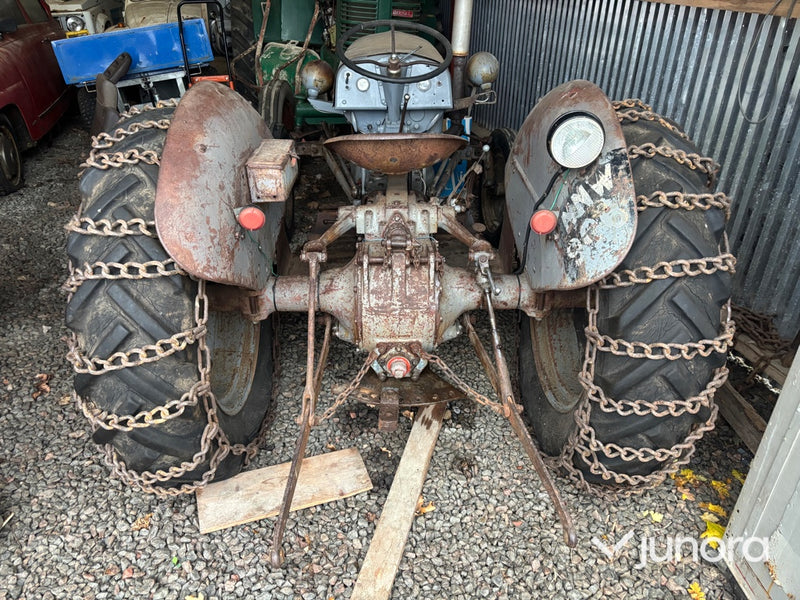 Traktor - Massey Ferguson TEA20 (Grålle)