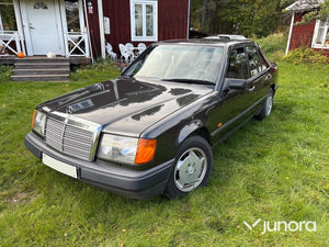 Mercedes-Benz 300E -88