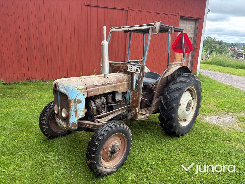 Traktor - Ford Fordson Dexa