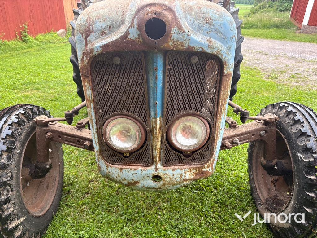 Traktor - Ford Fordson Dexa