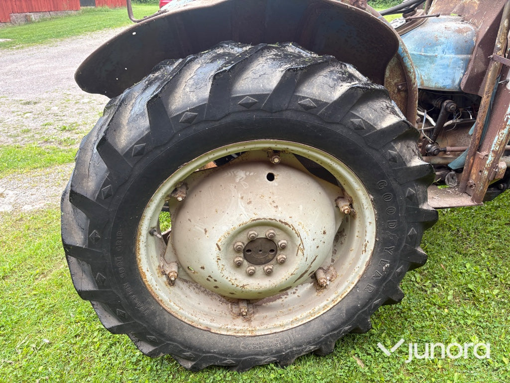 Traktor - Ford Fordson Dexa