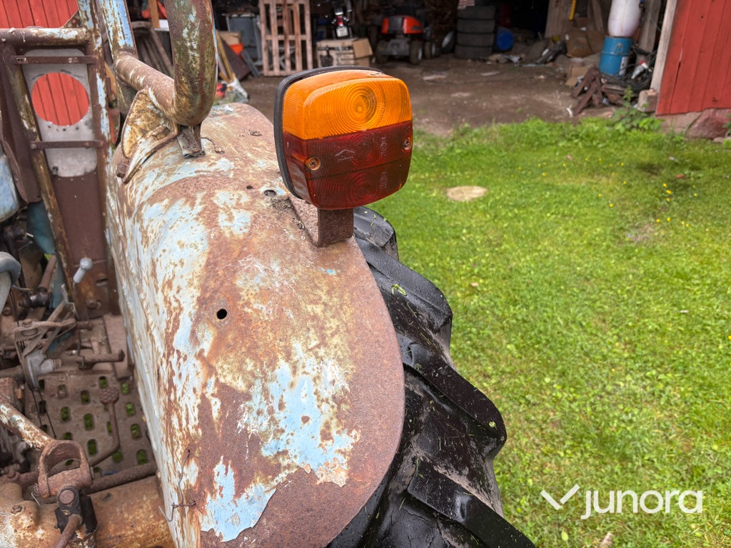 Traktor - Ford Fordson Dexa