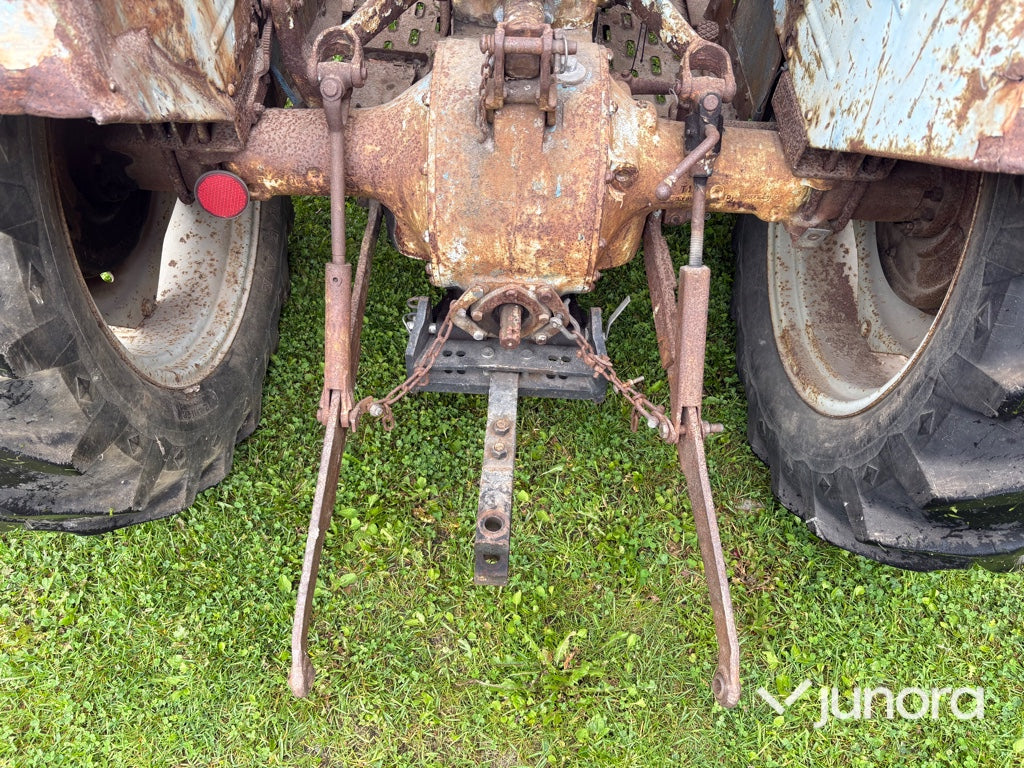 Traktor - Ford Fordson Dexa