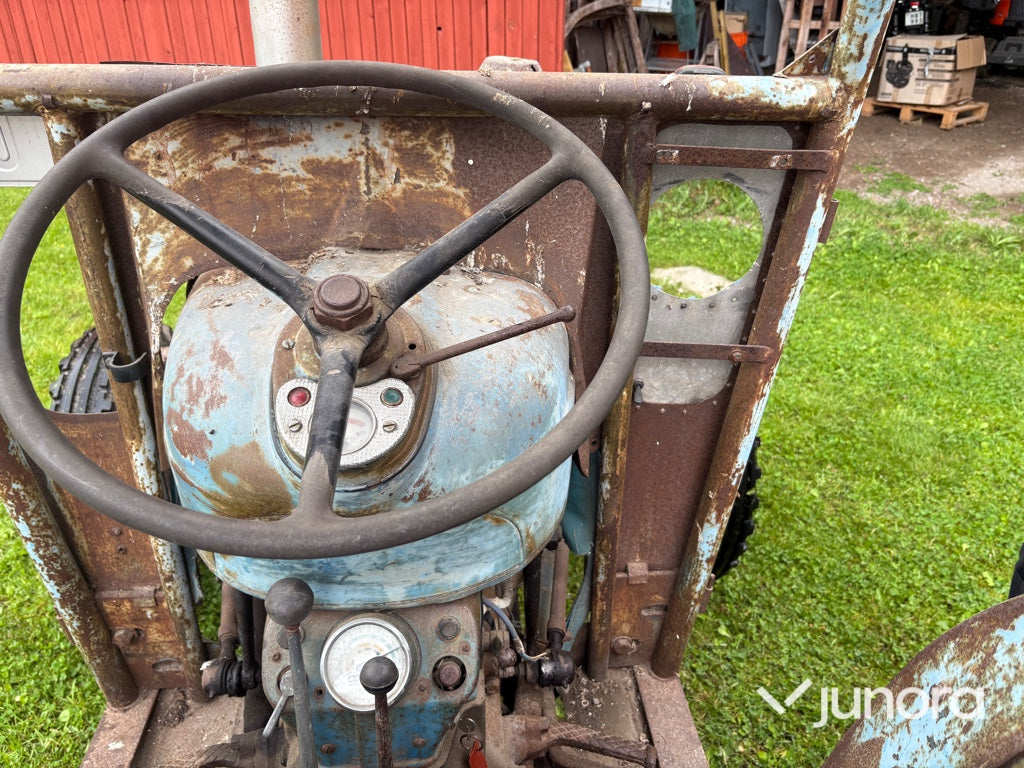Traktor - Ford Fordson Dexa