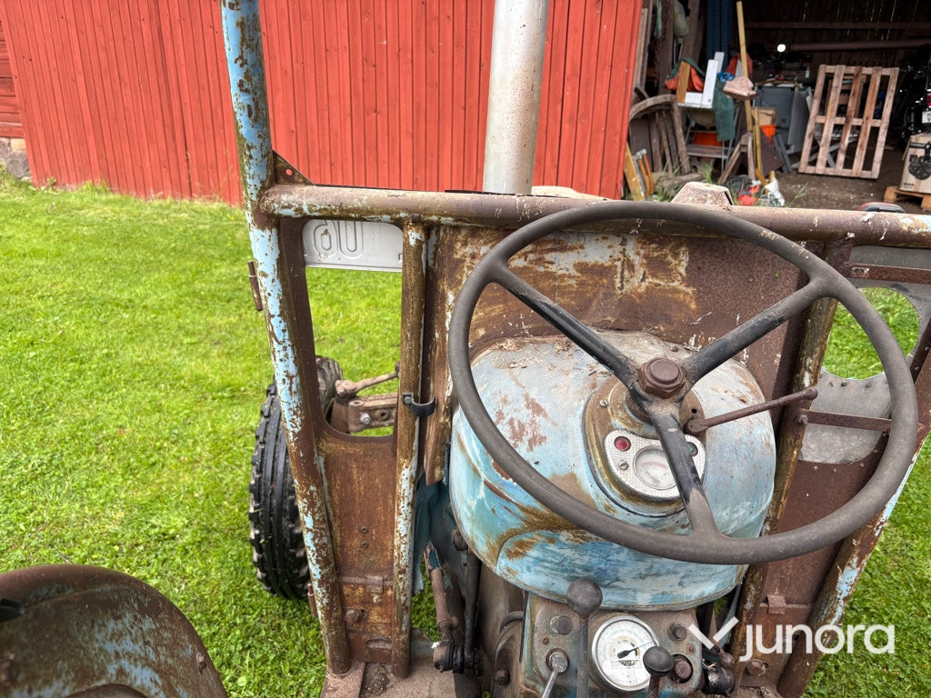 Traktor - Ford Fordson Dexa