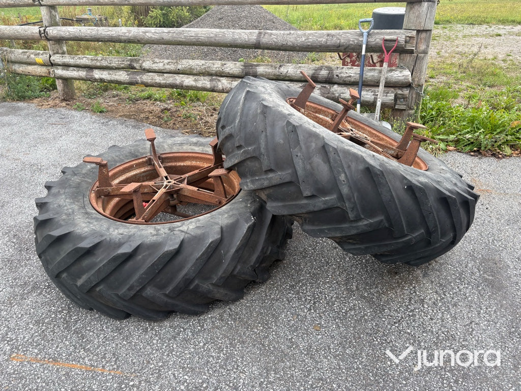 Dubbelmontage Goodyear 18.4-34