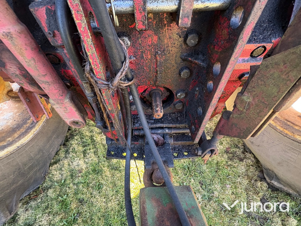 Traktor - International IH 1246
