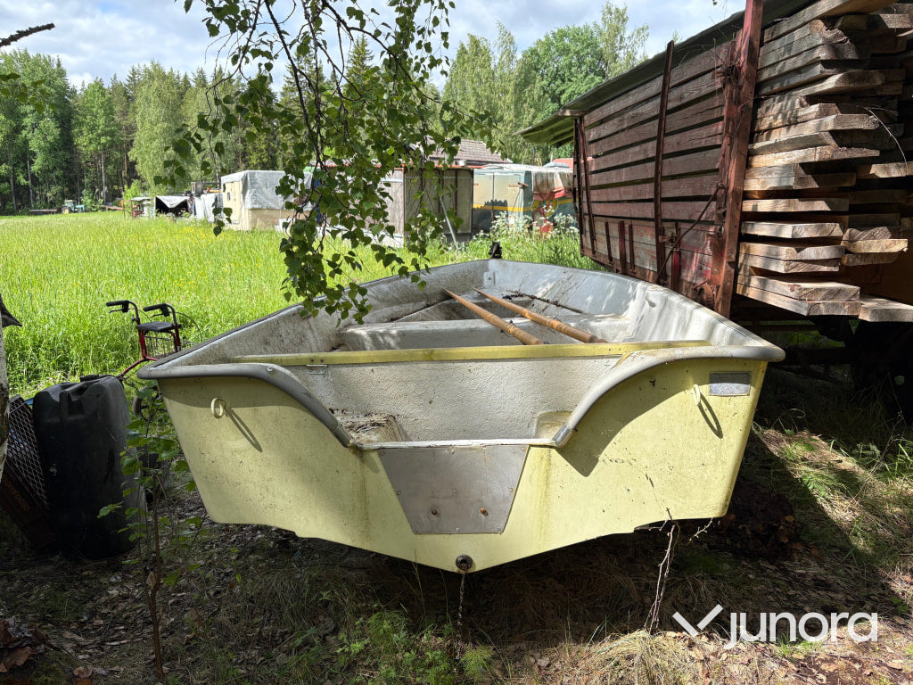 Båt med trailer