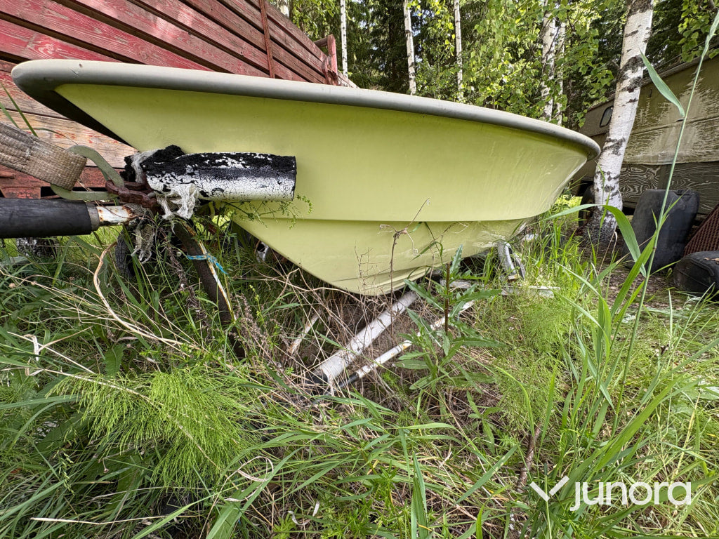 Båt med trailer
