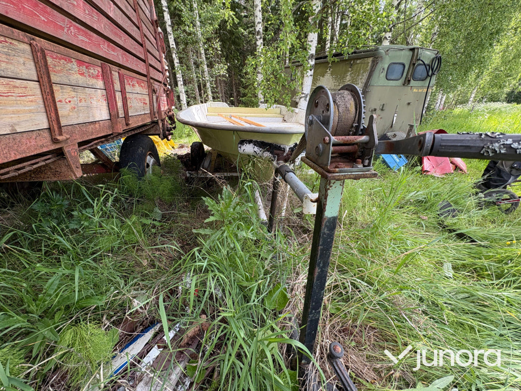 Båt med trailer