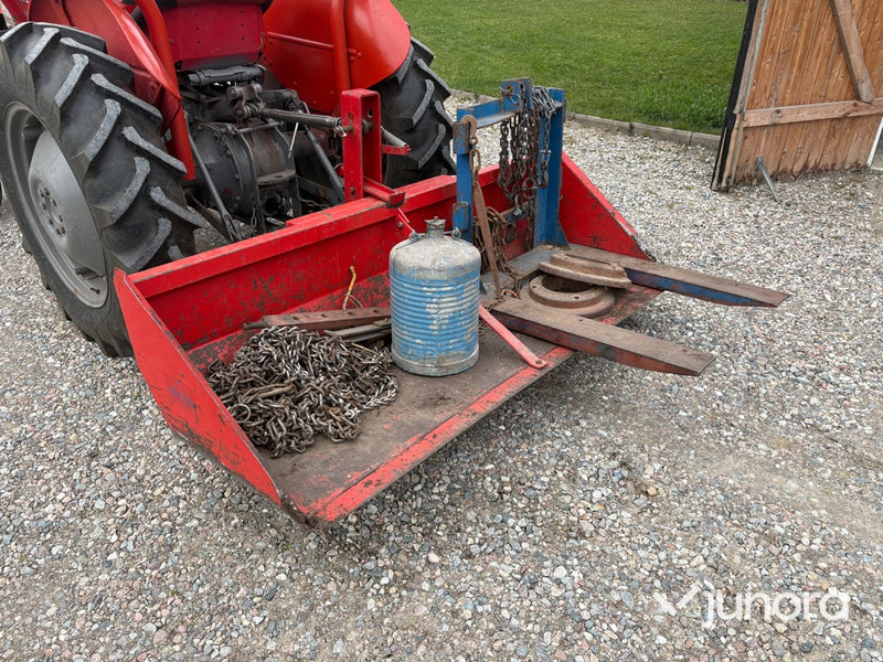 Traktor - Massey Ferguson, 35
