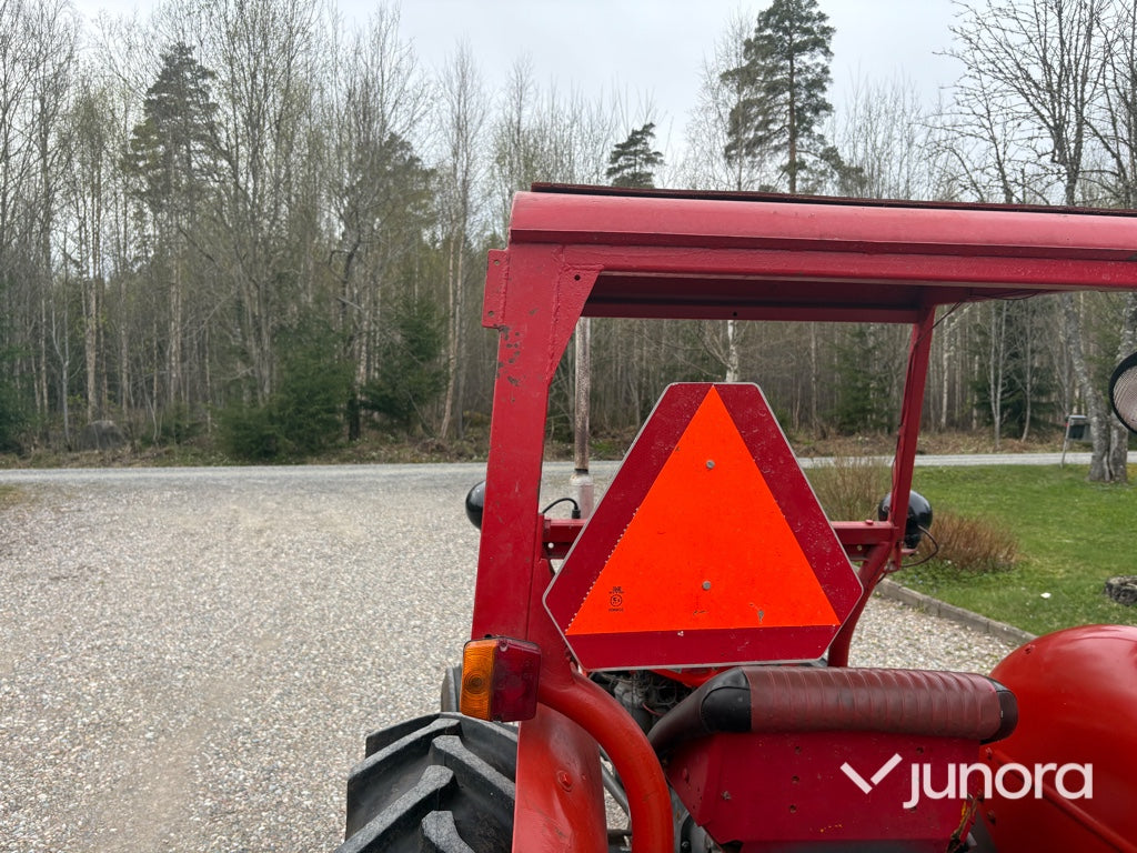 Traktor - Massey Ferguson, 35