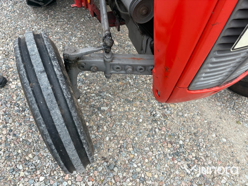 Traktor - Massey Ferguson, 35