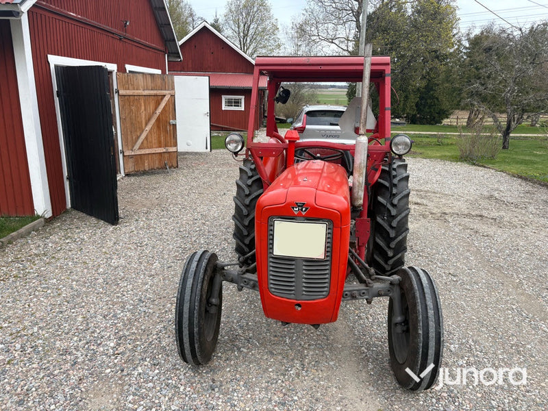 Traktor - Massey Ferguson, 35