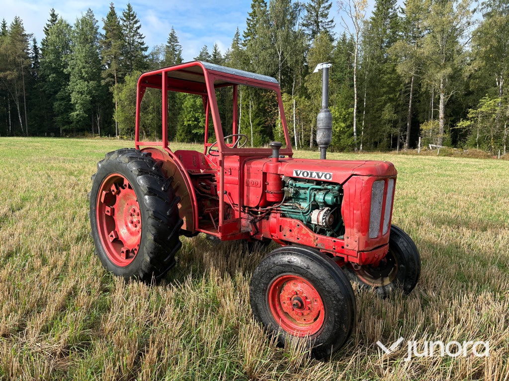 Traktor Volvo BM 400 Buster