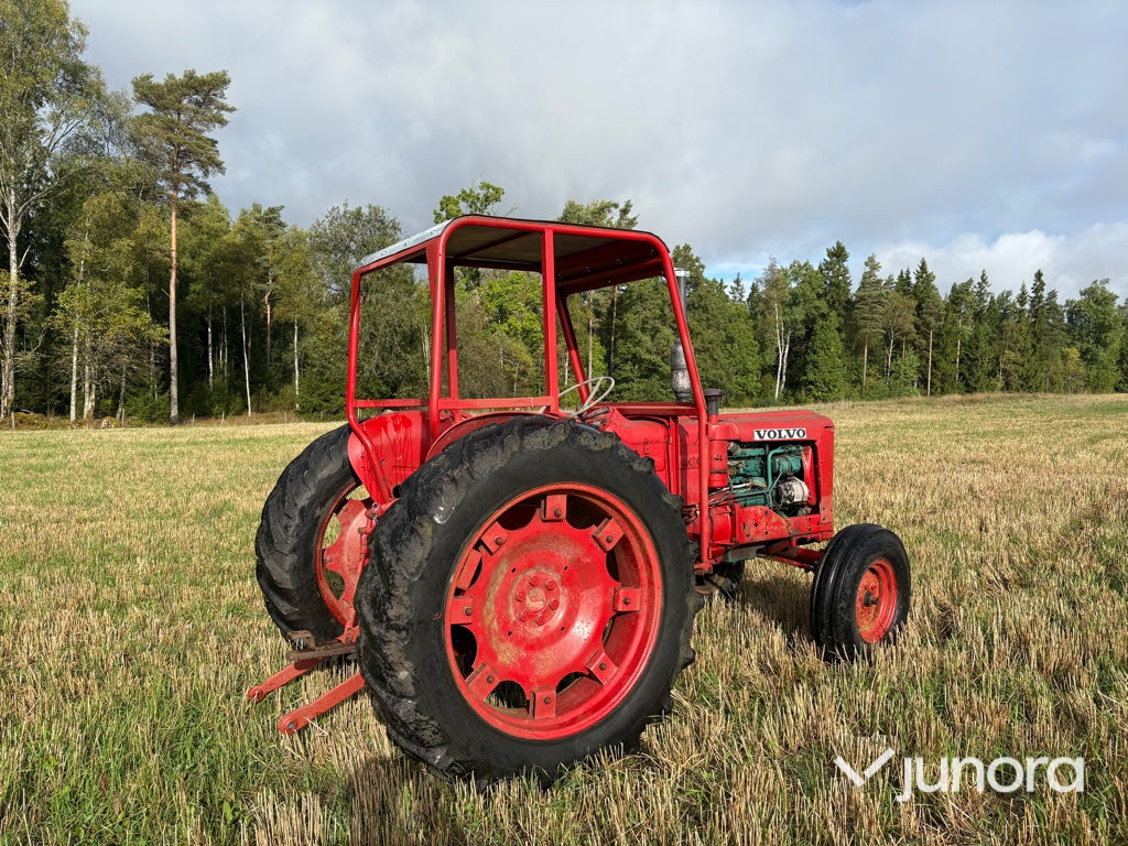 Traktor Volvo BM 400 Buster