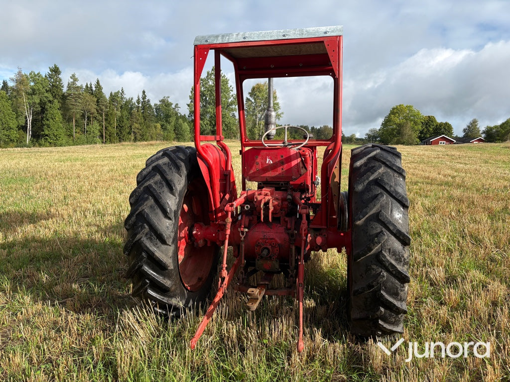 Traktor Volvo BM 400 Buster