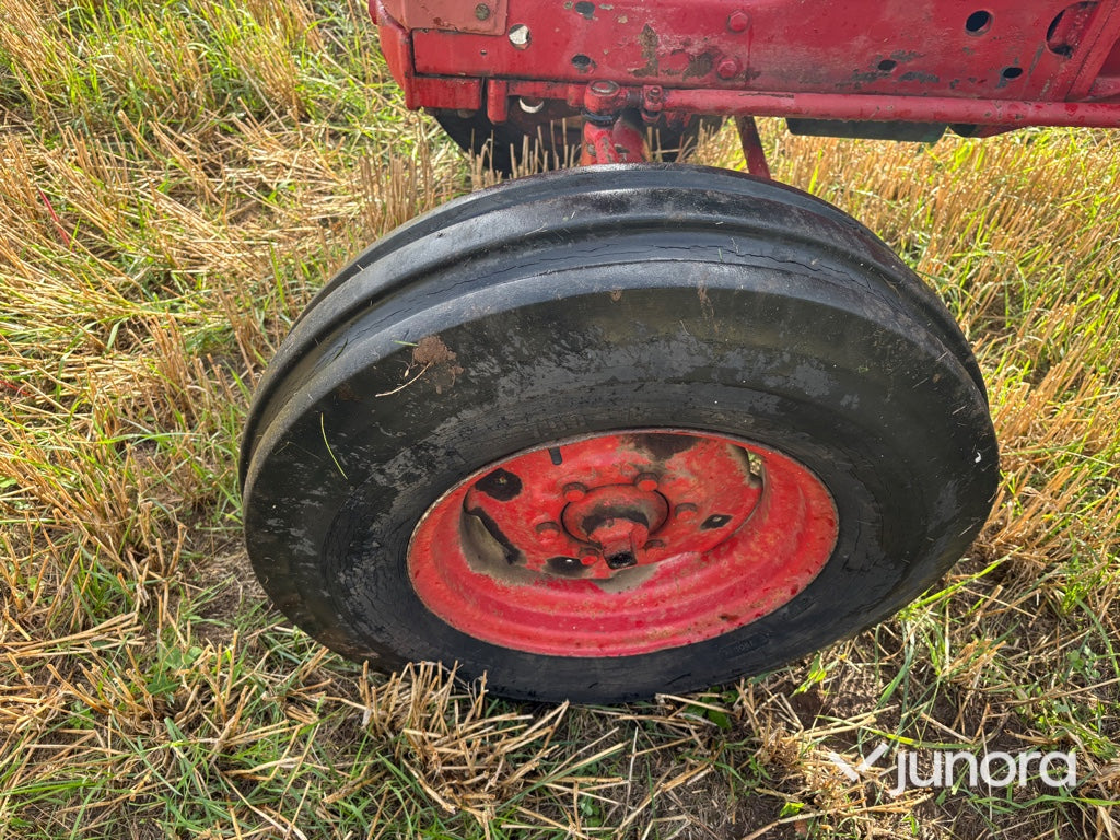 Traktor Volvo BM 400 Buster