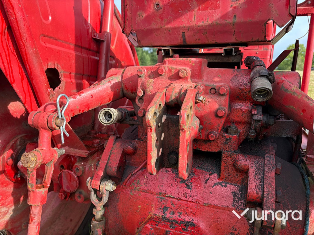 Traktor Volvo BM 400 Buster