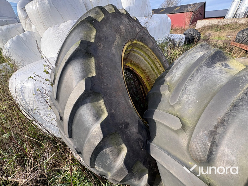 Däck - Michelin XM, 108 650/65 R42