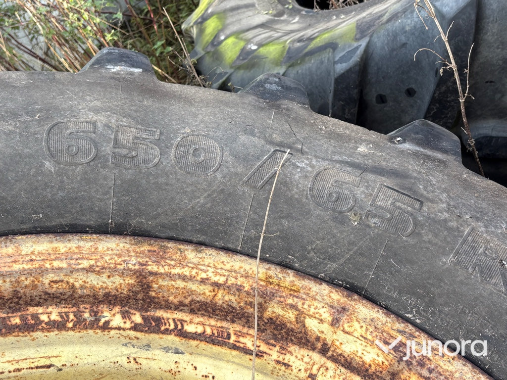 Däck - Michelin XM, 108 650/65 R42