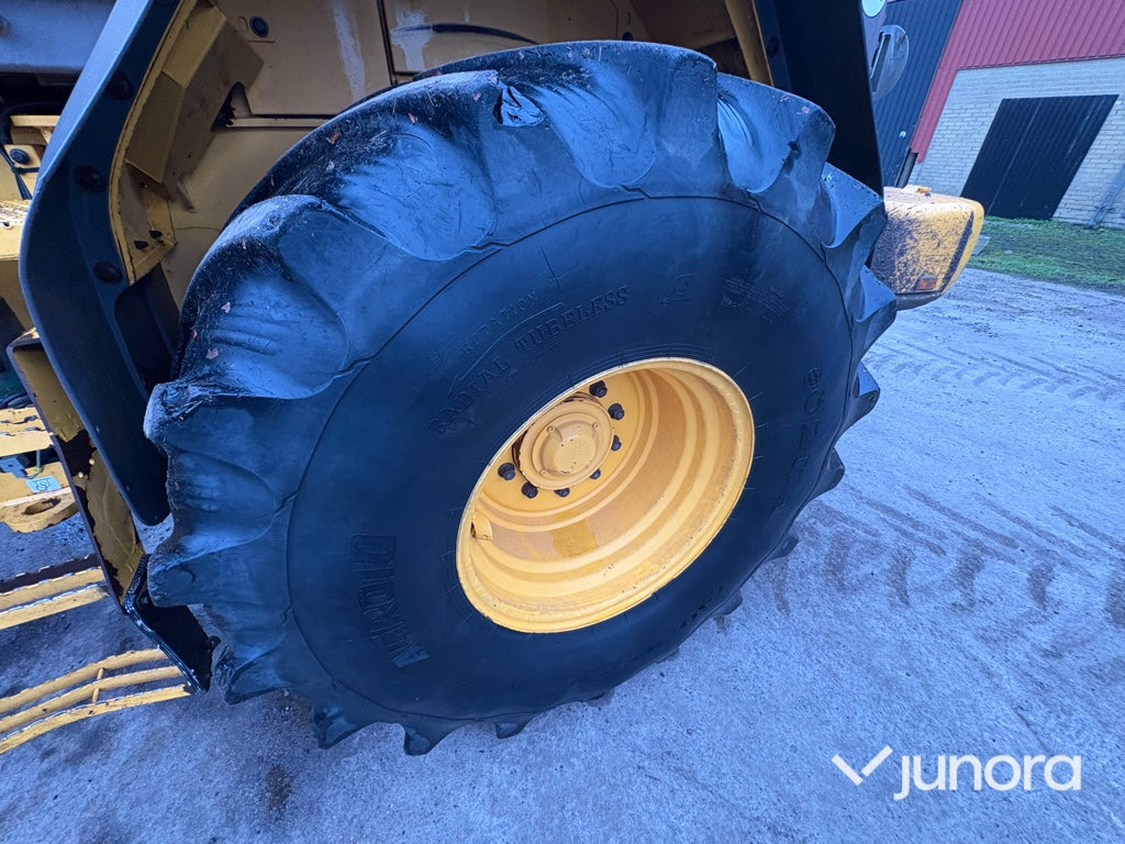 Däck med fälg – 750/65R26, 10-bult (4 st)