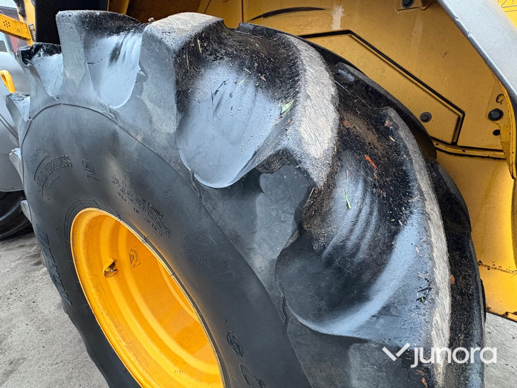 Däck med fälg – 750/65R26, 10-bult (4 st)