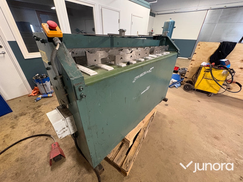 Plåtmaskin kantpress/bockningsmaskin