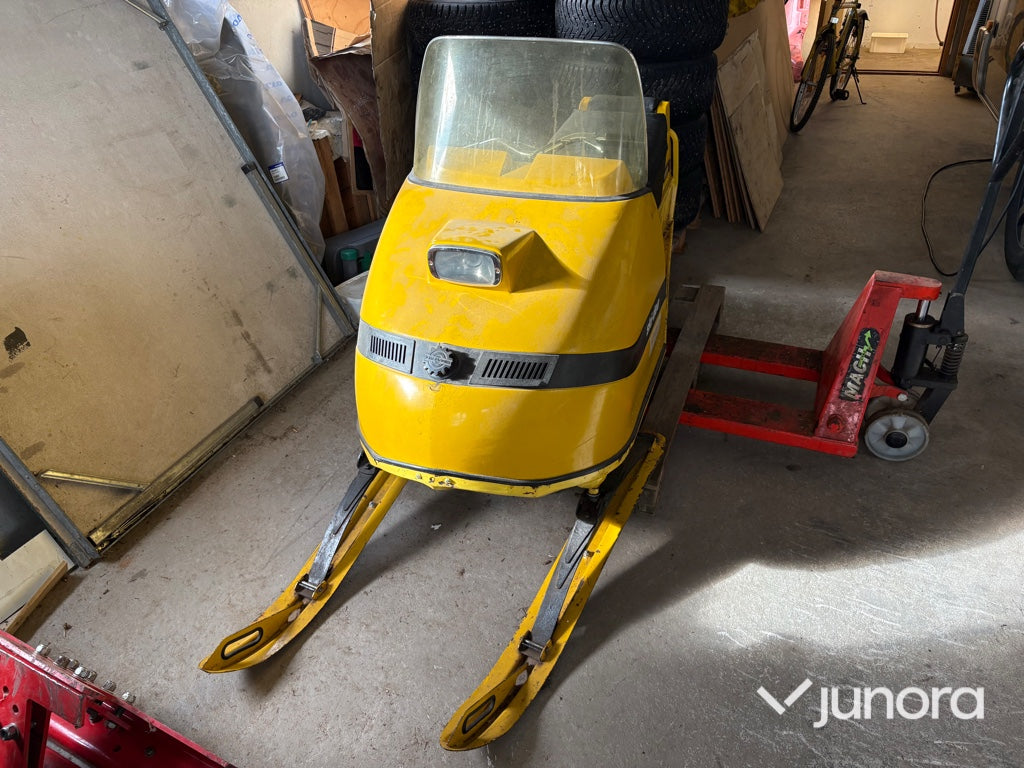 Snöskoter Ski-Doo Olympique 12/3