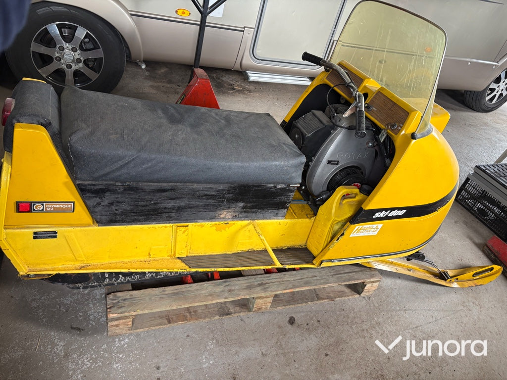 Snöskoter Ski-Doo Olympique 12/3