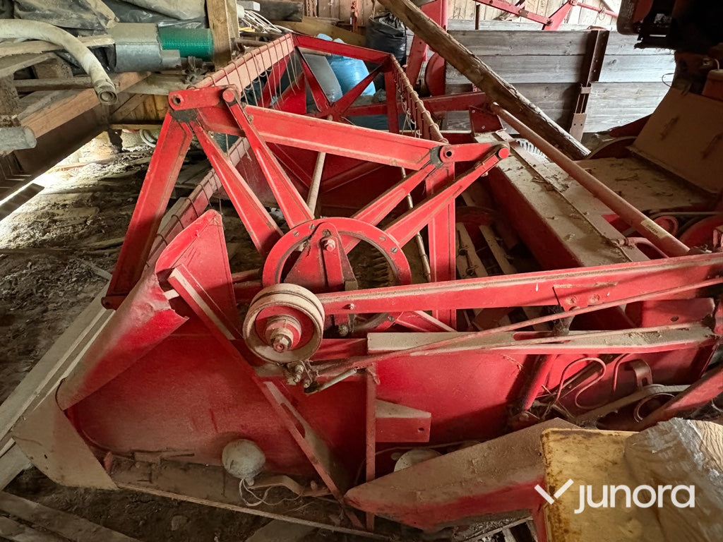 Skördetröska - Massey Ferguson, 31