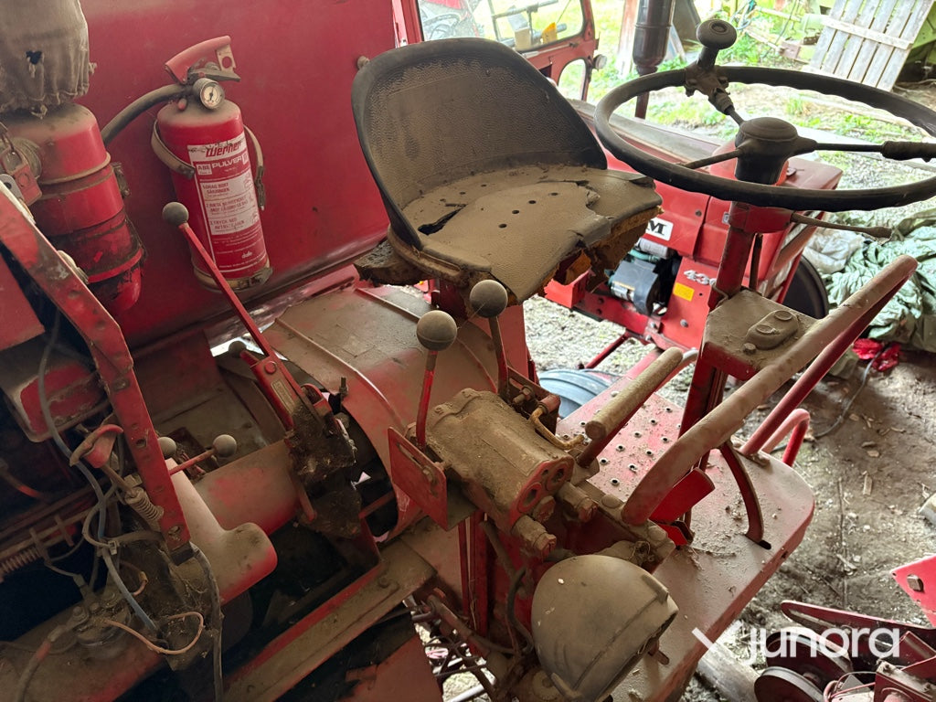 Skördetröska - Massey Ferguson, 31