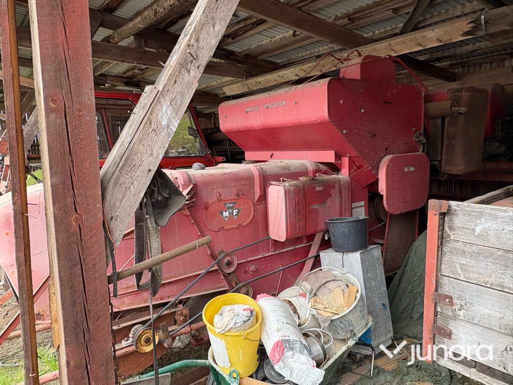 Skördetröska - Massey Ferguson, 31