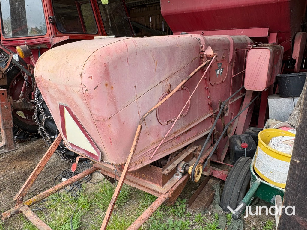Skördetröska - Massey Ferguson, 31