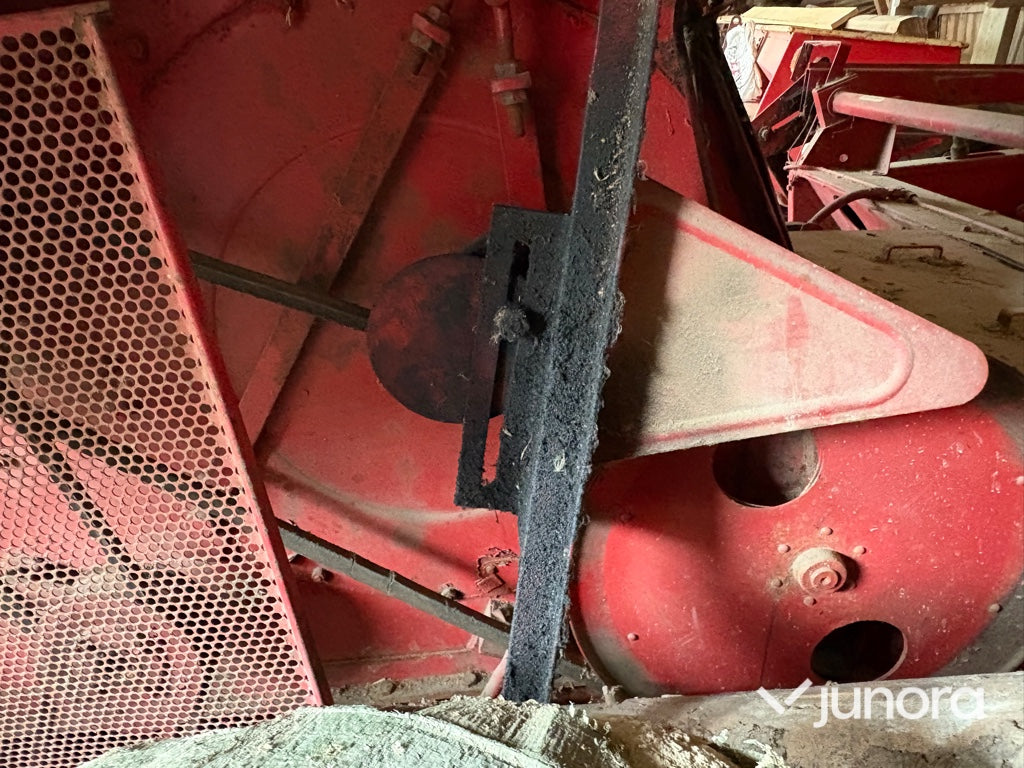 Skördetröska - Massey Ferguson, 31