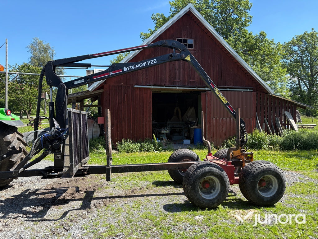 Skogsvagn med kran - FTG Mowi, 650