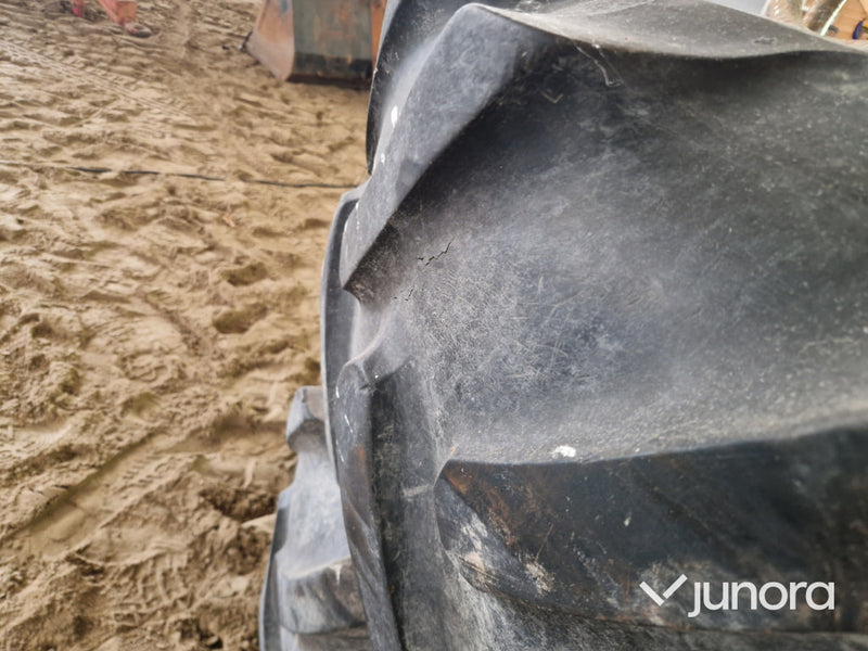 Dubbelmontage Michelin 16,9 R 24