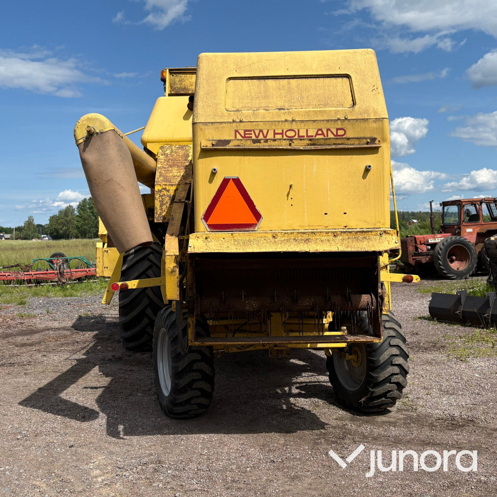 Skördetröska New Holland Clayson S-1550